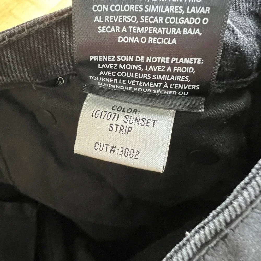 GRLFRND The Hailey Black Straight Leg Jeans Cropped Side Slit Hem Size 27 - Picture 11 of 16